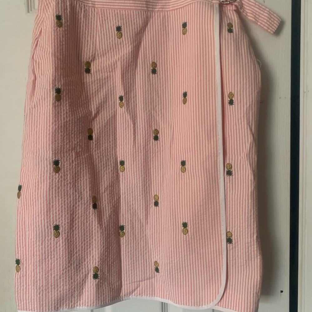 NWT Brooks Brothers Pink Seersucker Pineapple Embroidered Wrap Skirt